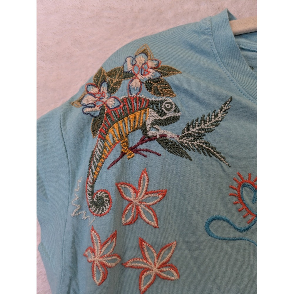 NEW Johnny Was Relaxed Drape Tee Women's XS Blue Embroidered Butterfly - Picture 7 of 13